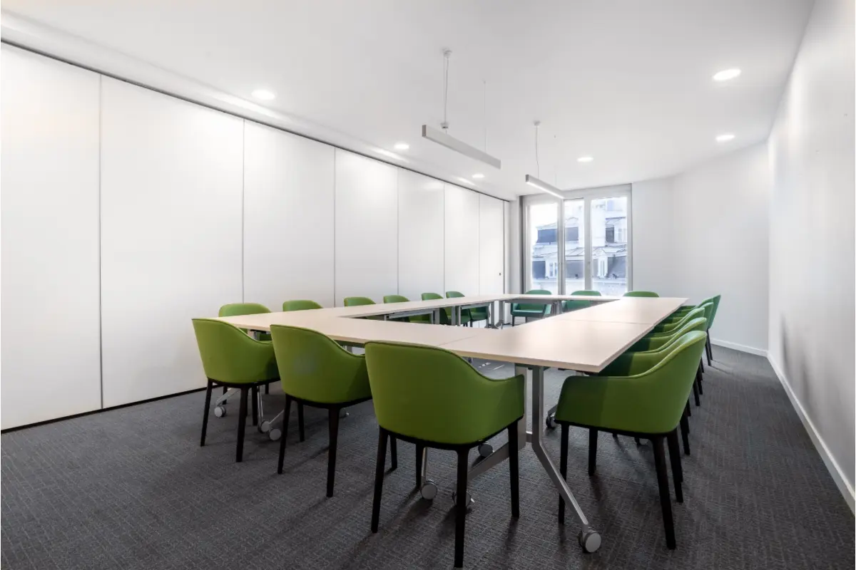 Handelszaak te  huur in Elsene 1050 1209.00€ 0 slaapkamers m² - Zoekertje 655012