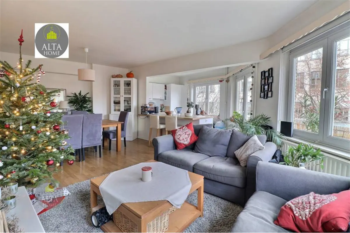 Appartement te  in Sint-Lambrechts-Woluwe 1200 1400.00€ 2 slaapkamers 83.00m² - Zoekertje 655017