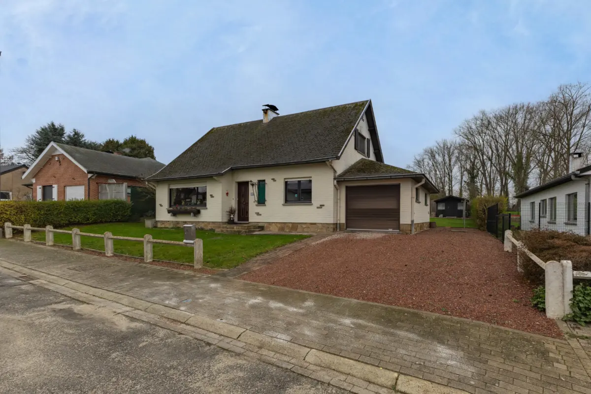 Villa à vendre à Leeuw-Saint-Pierre 1600 449000.00€ 3 chambres 138.69m² - annonce 655330