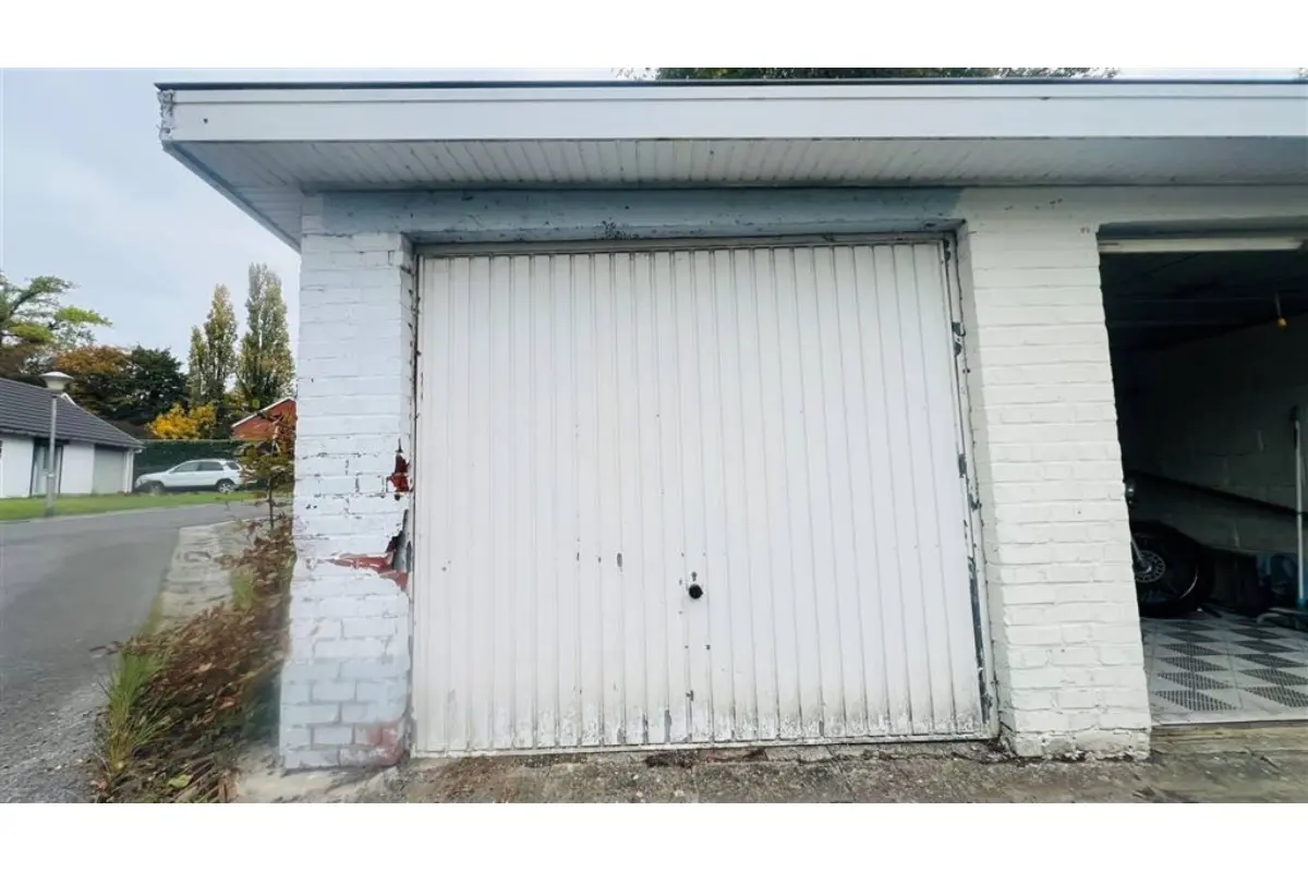 Parking & garage te  koop in Vaulx 7536 18000.00€  slaapkamers m² - Zoekertje 655351