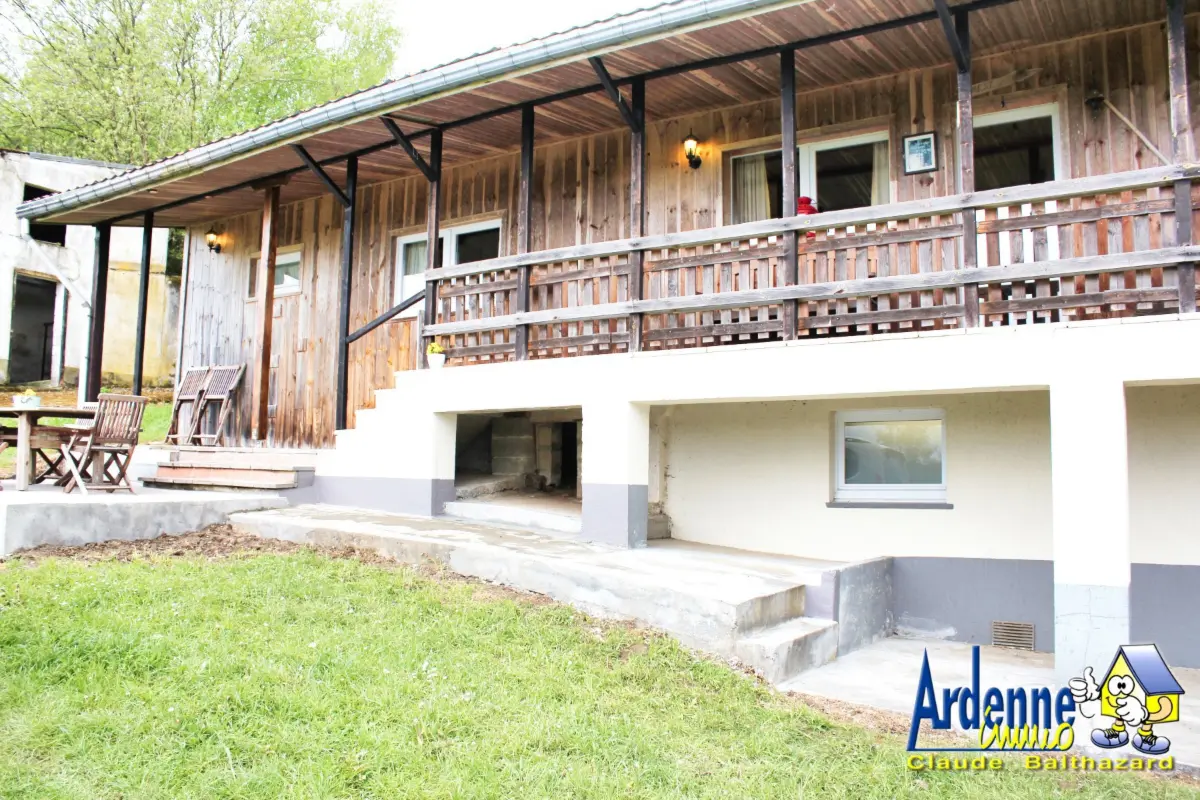 Huis te  huur in Ortho 6983 900.00€ 3 slaapkamers 108.00m² - Zoekertje 655295