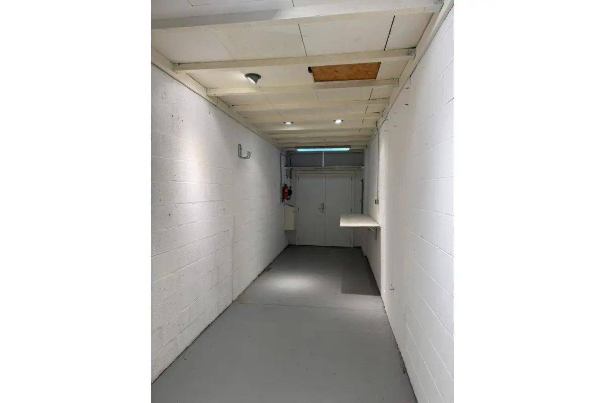 Handelszaak te  huur in Etterbeek 1040 200.00€  slaapkamers 18.00m² - Zoekertje 655370