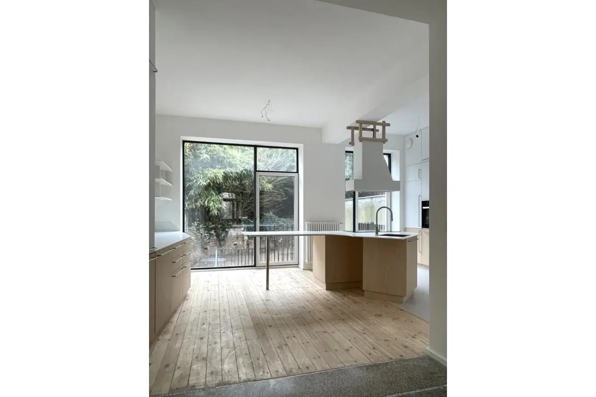Duplex à louer à Forest 1190 1995.00€ 3 chambres m² - annonce 655219