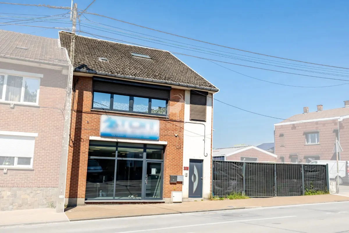 Appartementsgebouw te  koop in Fayt-lez-Manage 7170 334000.00€ 3 slaapkamers 300.00m² - Zoekertje 655790