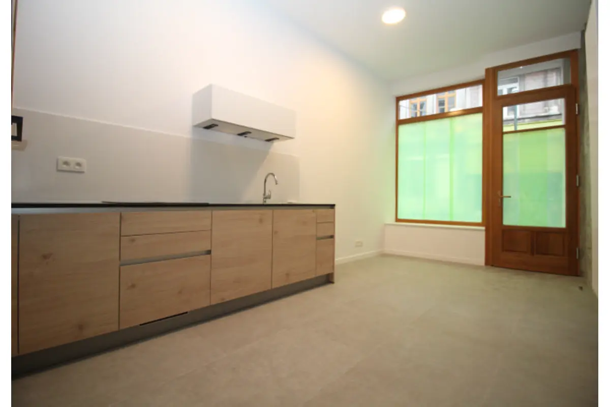 Appartement à  à Bruxelles 1000 1000.00€ 1 chambres 50.00m² - annonce 655531