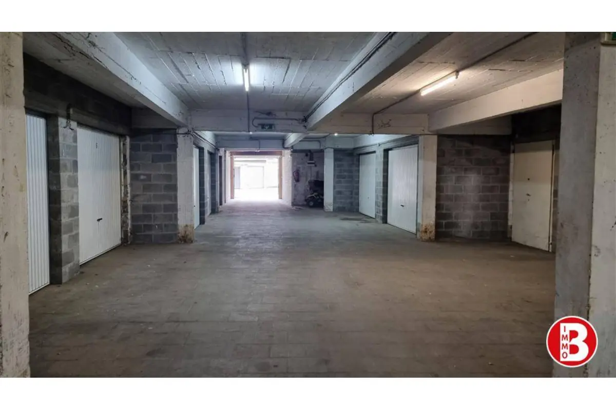 Parking & garage te  koop in Schaarbeek 1030 515000.00€  slaapkamers m² - Zoekertje 655724