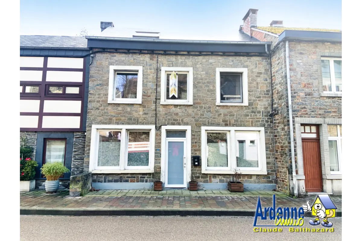 Huis te  huur in La Roche-en-Ardenne 6980 900.00€ 3 slaapkamers 162.00m² - Zoekertje 655575