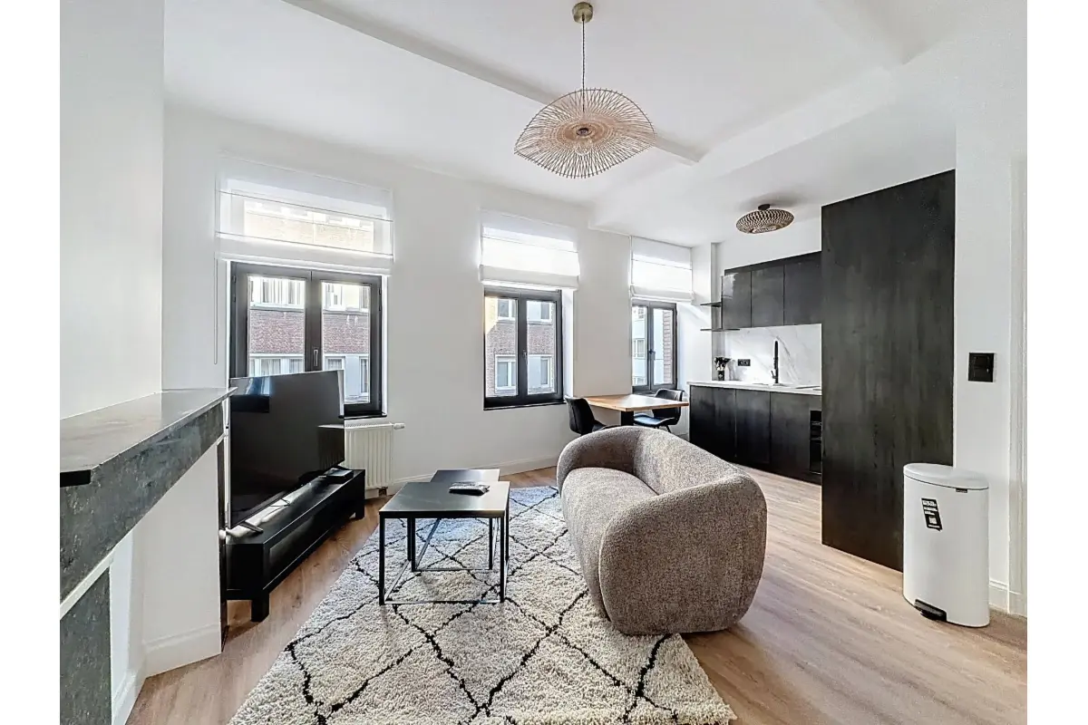 Appartement à  à Ixelles 1050 1350.00€ 1 chambres 50.00m² - annonce 655526