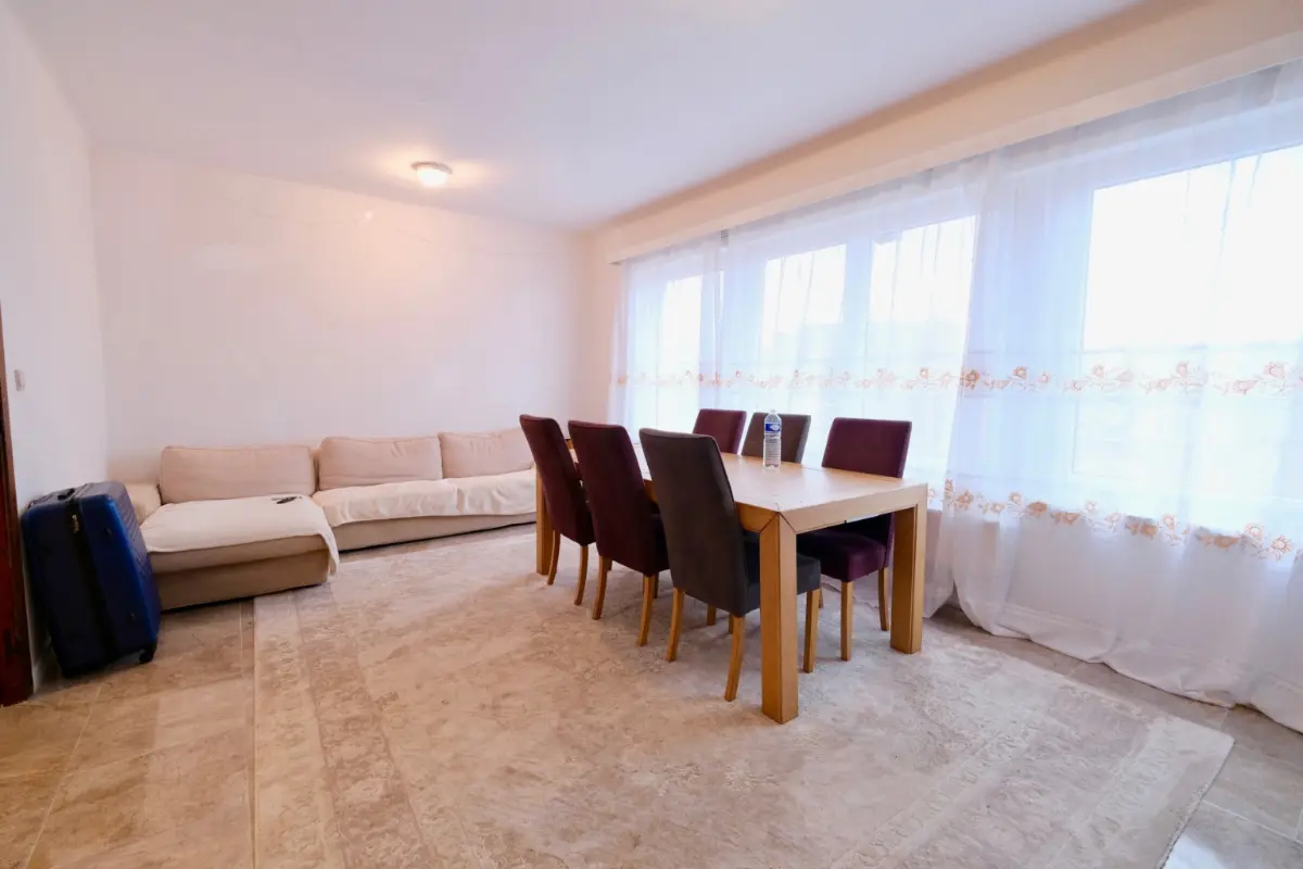 Appartement te  koop in Sint-Agatha-Berchem 1082 234000.00€ 3 slaapkamers 130.00m² - Zoekertje 655660