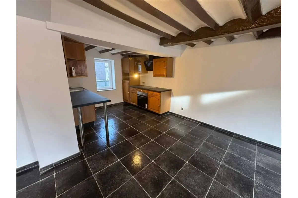 Huis te  huur in Bruyelle 7641 650.00€ 1 slaapkamers 80.00m² - Zoekertje 655965