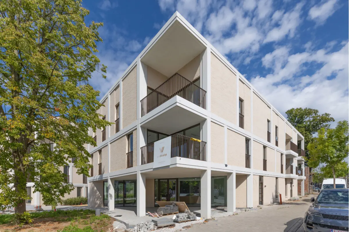 Handelszaak te  koop in Evergem 9940 350000.00€  slaapkamers 128.00m² - Zoekertje 655888