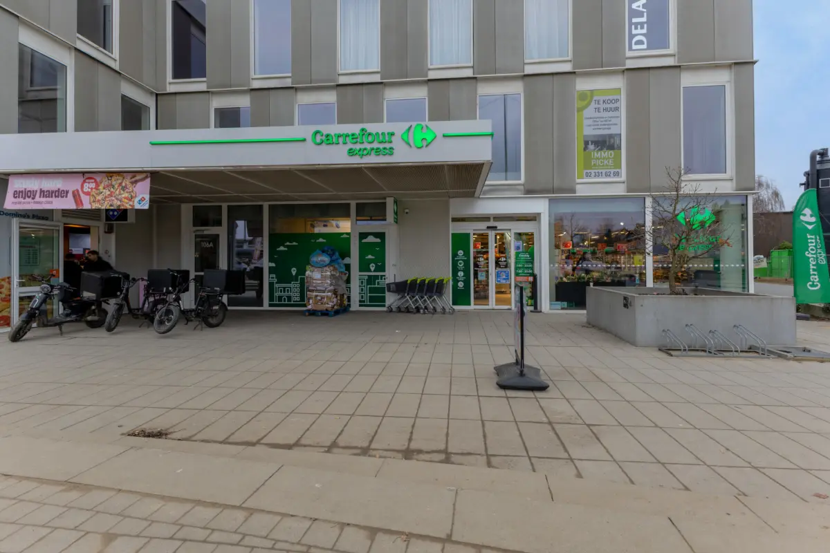 Handelszaak te  koop in Sint-Pieters-Leeuw 1600 954112.00€  slaapkamers 392.00m² - Zoekertje 656016