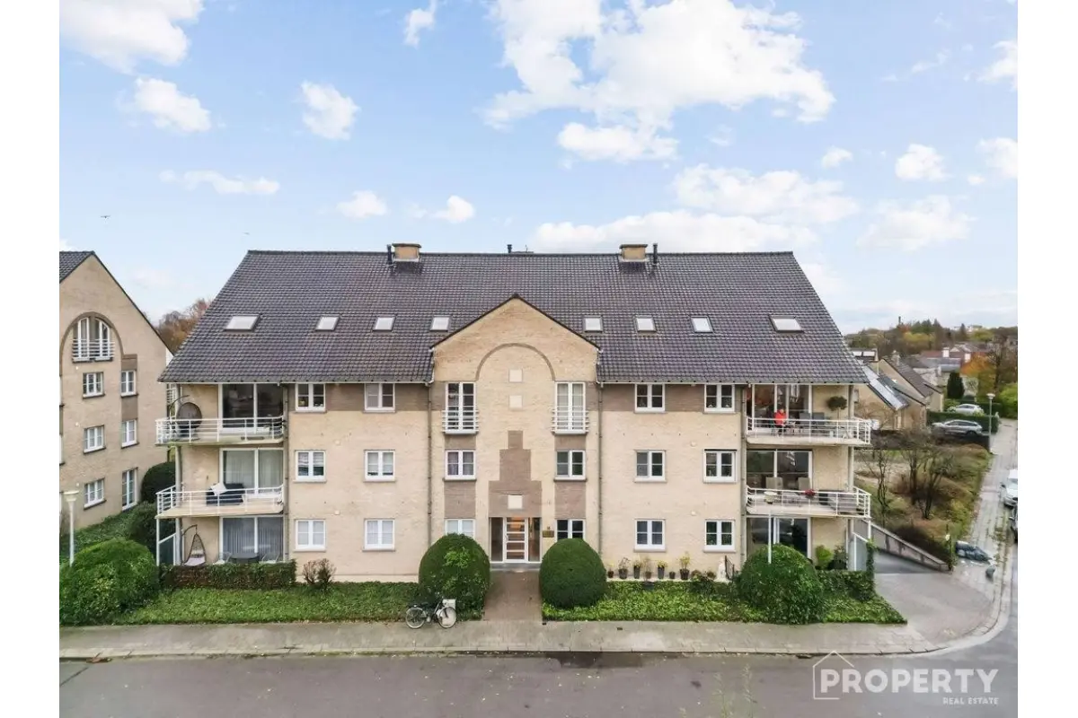 Appartement te  koop in Harelbeke 8530 175000.00€ 2 slaapkamers 70.00m² - Zoekertje 655928