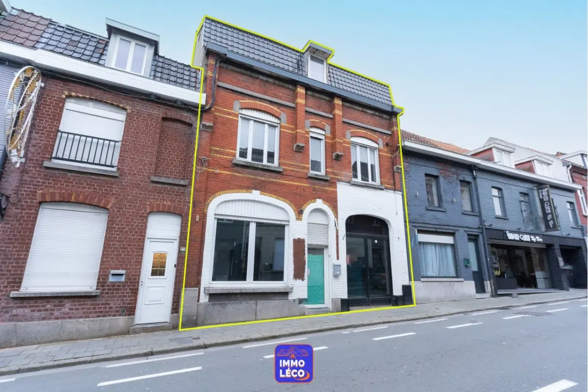 Appartementsgebouw te  koop in Moeskroen 7700 199000.00€  slaapkamers m² - Zoekertje 655963