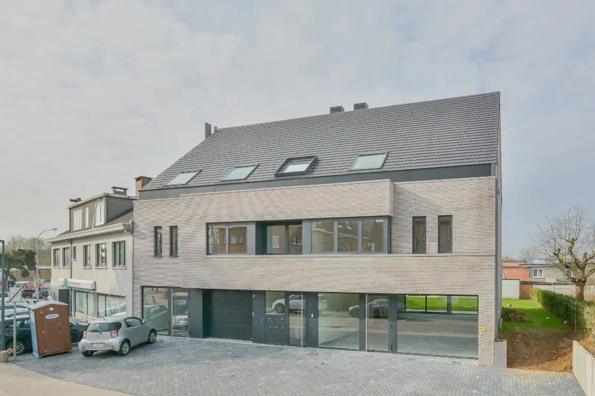 Handelszaak te  in Wezembeek-Oppem 1970 1800.00€  slaapkamers 86.00m² - Zoekertje 656569