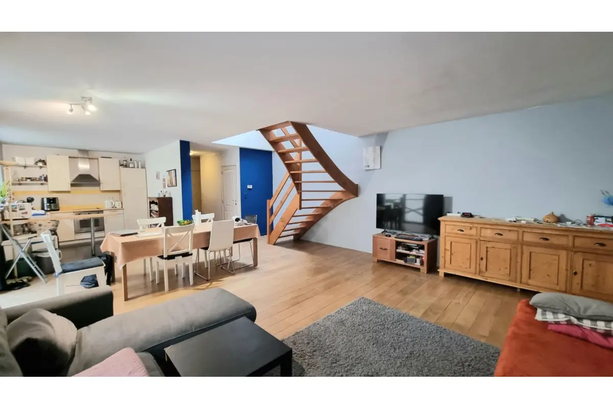 Appartement te  koop in Brussel 1000 290000.00€ 2 slaapkamers 130.00m² - Zoekertje 656215