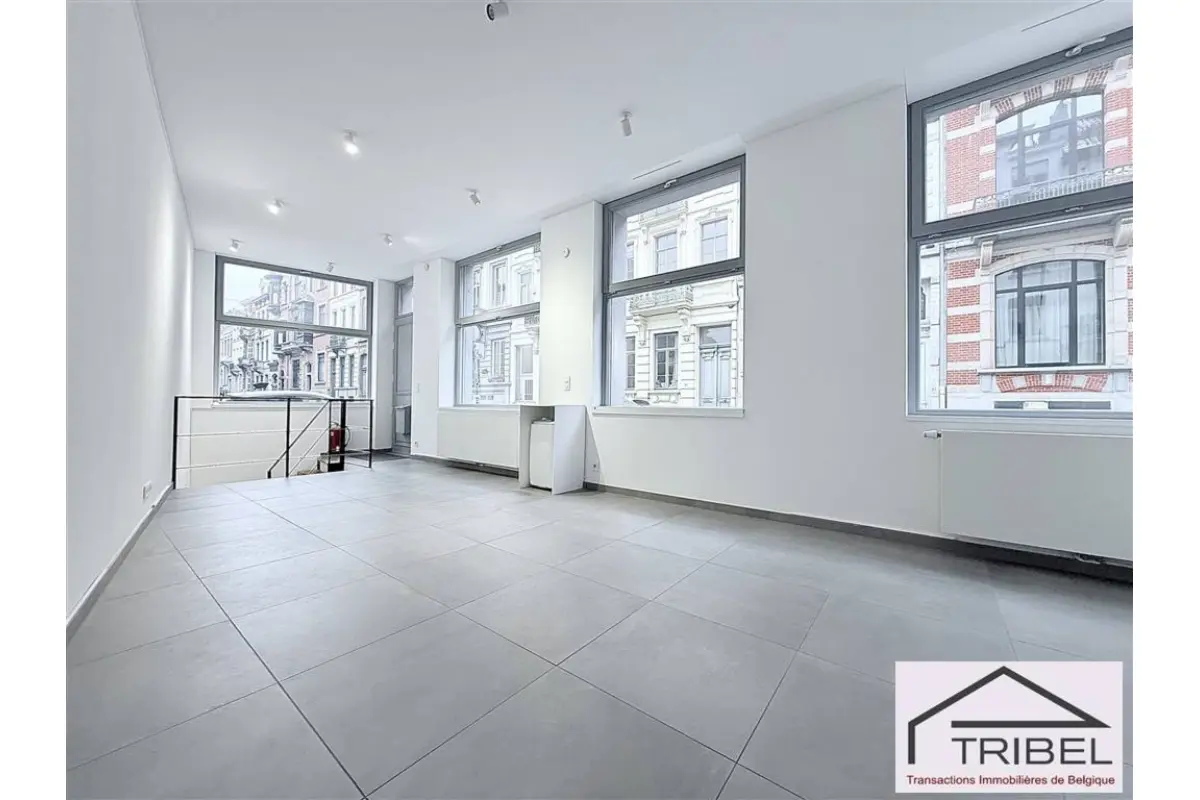 Handelszaak te  huur in Elsene 1050 1500.00€  slaapkamers 65.00m² - Zoekertje 656368