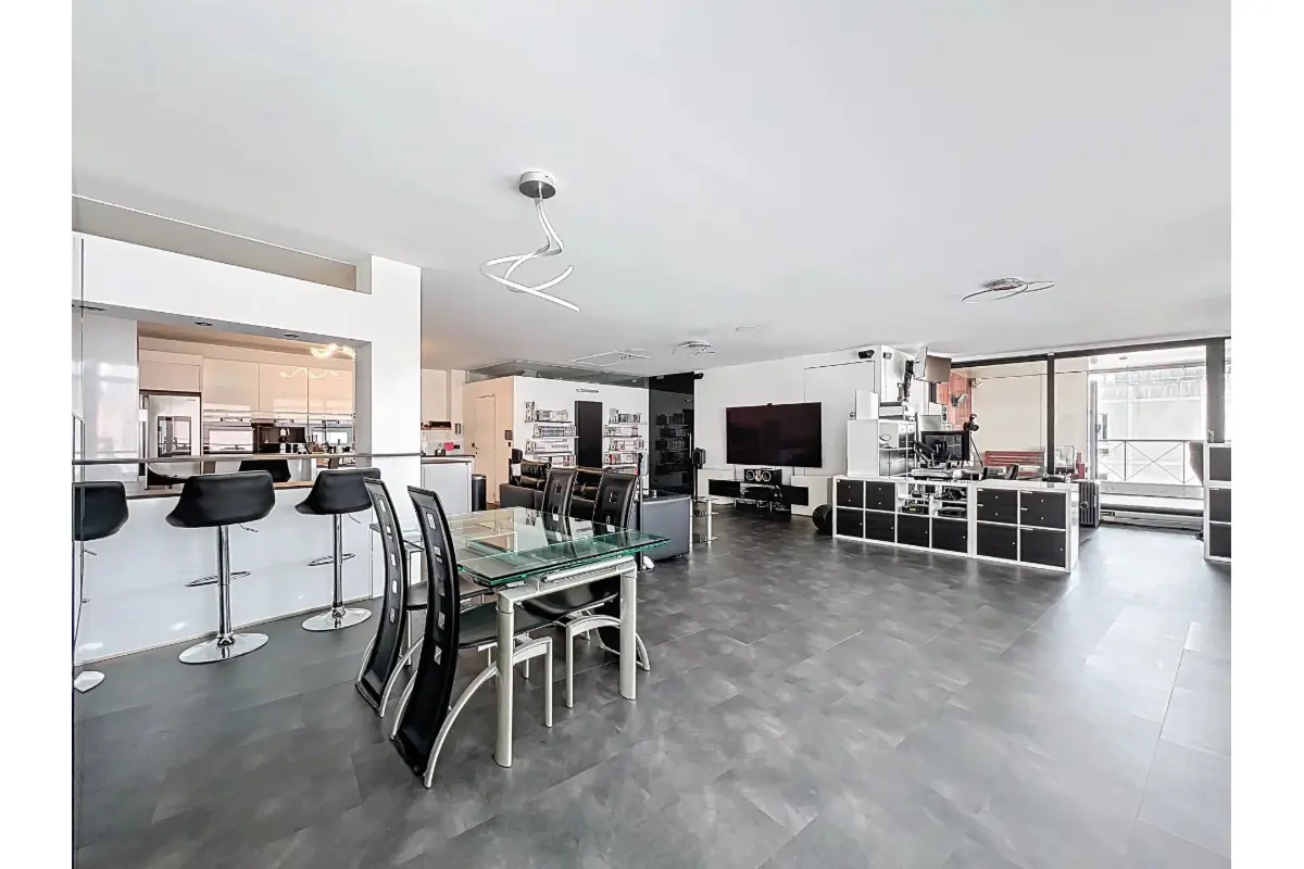 Appartement te  koop in Etterbeek 1040 495000.00€ 1 slaapkamers 148.00m² - Zoekertje 656210