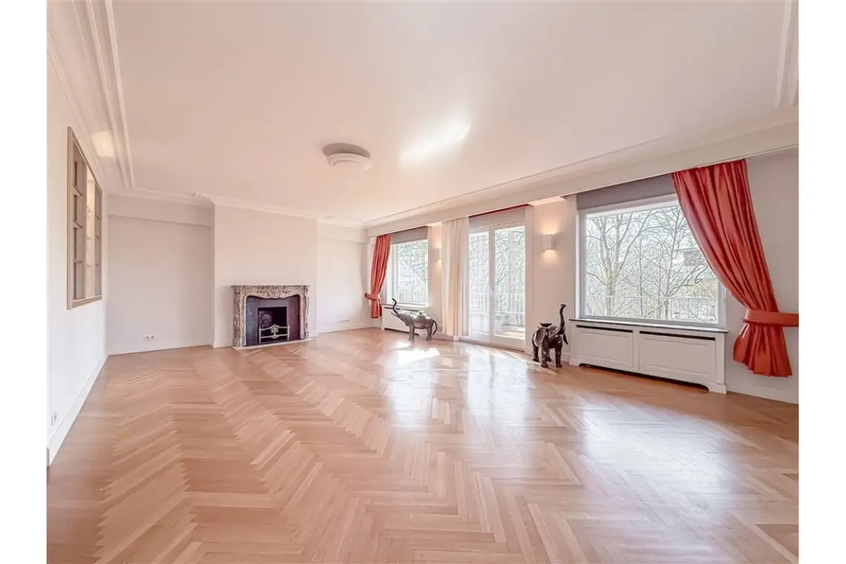 Appartement te  koop in Ukkel 1180 1050000.00€ 4 slaapkamers 215.00m² - Zoekertje 656698