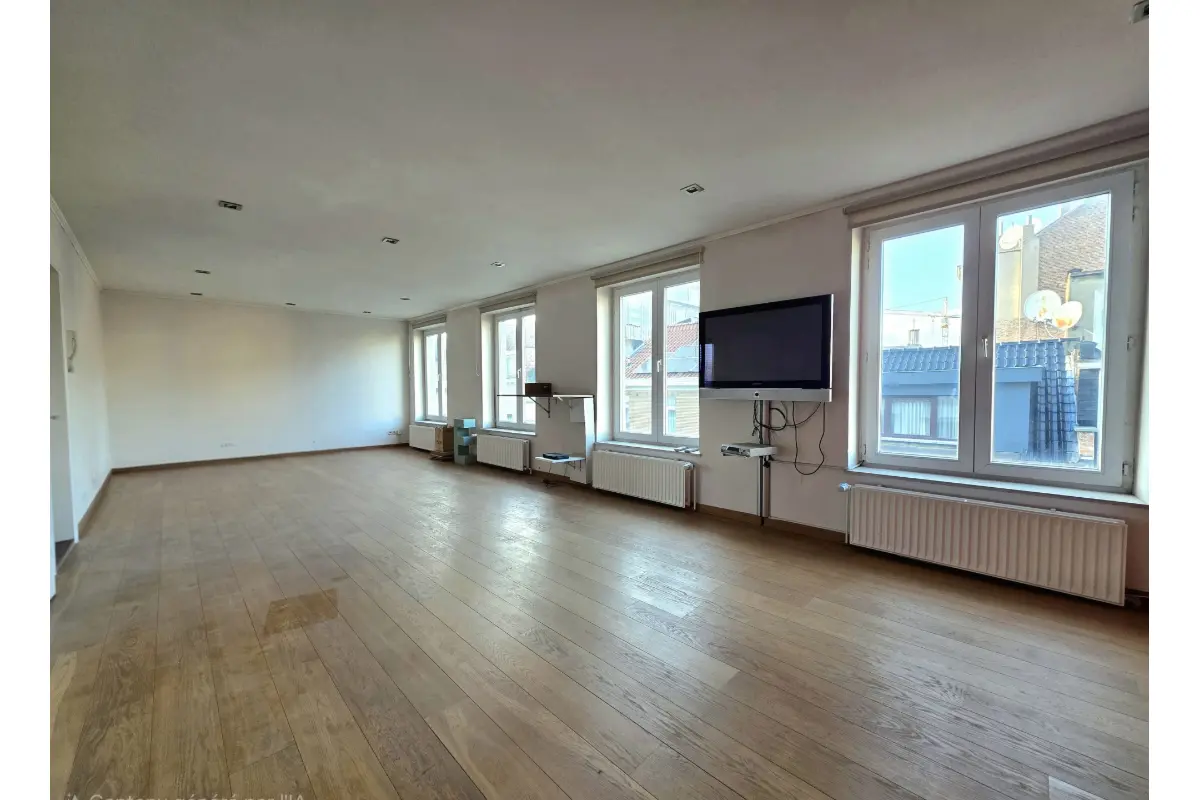 Appartement à vendre à Saint-Josse-ten-Noode 1210 390000.00€ 4 chambres 180.00m² - annonce 656727