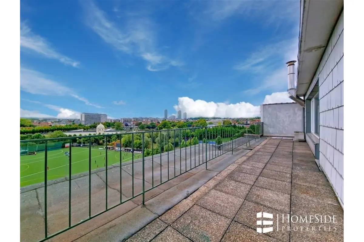 Appartement te  koop in Sint-Jans-Molenbeek 1080 129000.00€ 1 slaapkamers 45.00m² - Zoekertje 657050