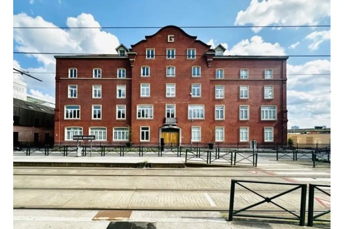 Appartement à louer à Bruxelles 1000 1300.00€ 2 chambres 110.00m² - annonce 657051