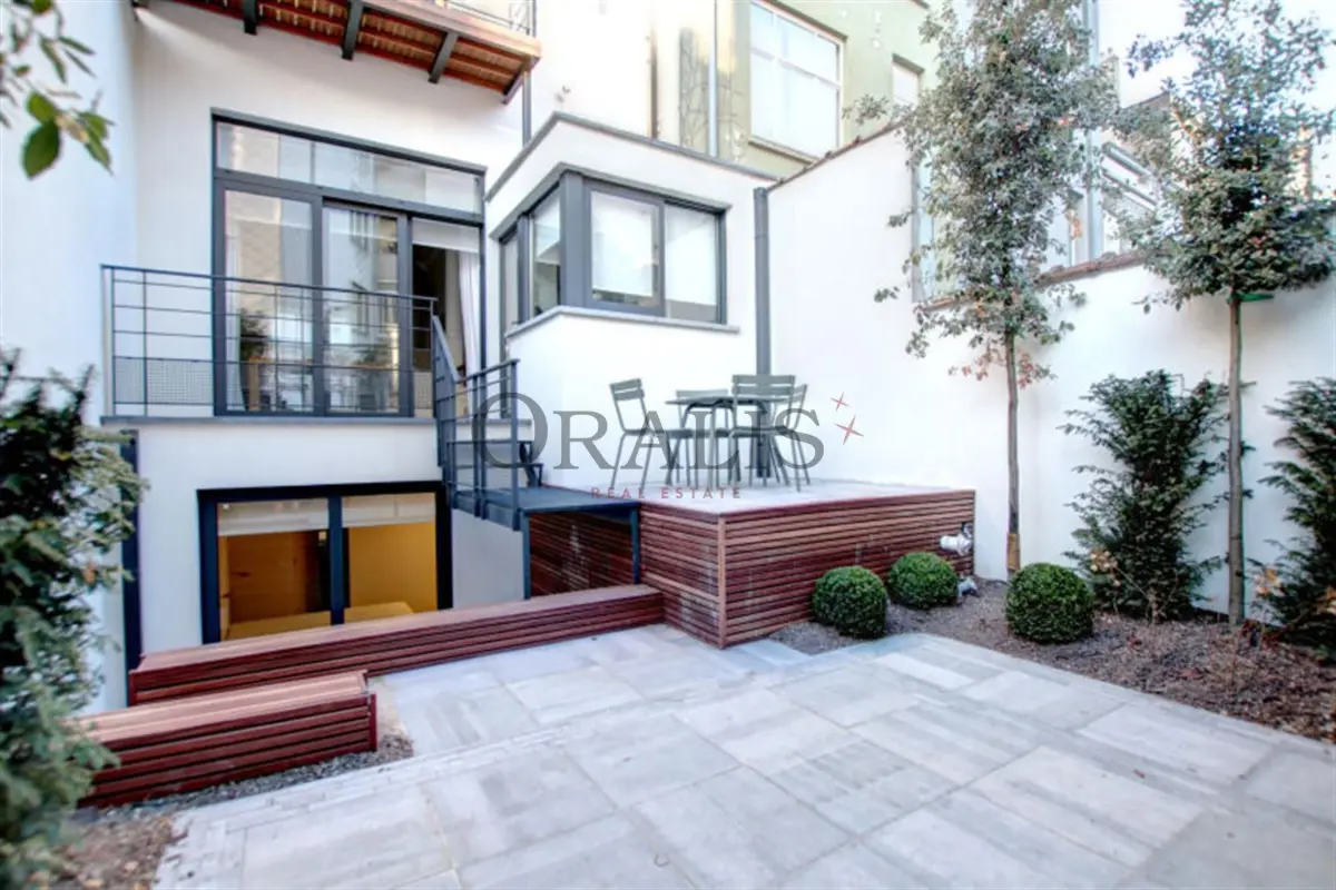 Appartement te  huur in Elsene 1050 3250.00€ 2 slaapkamers 155.00m² - Zoekertje 658073