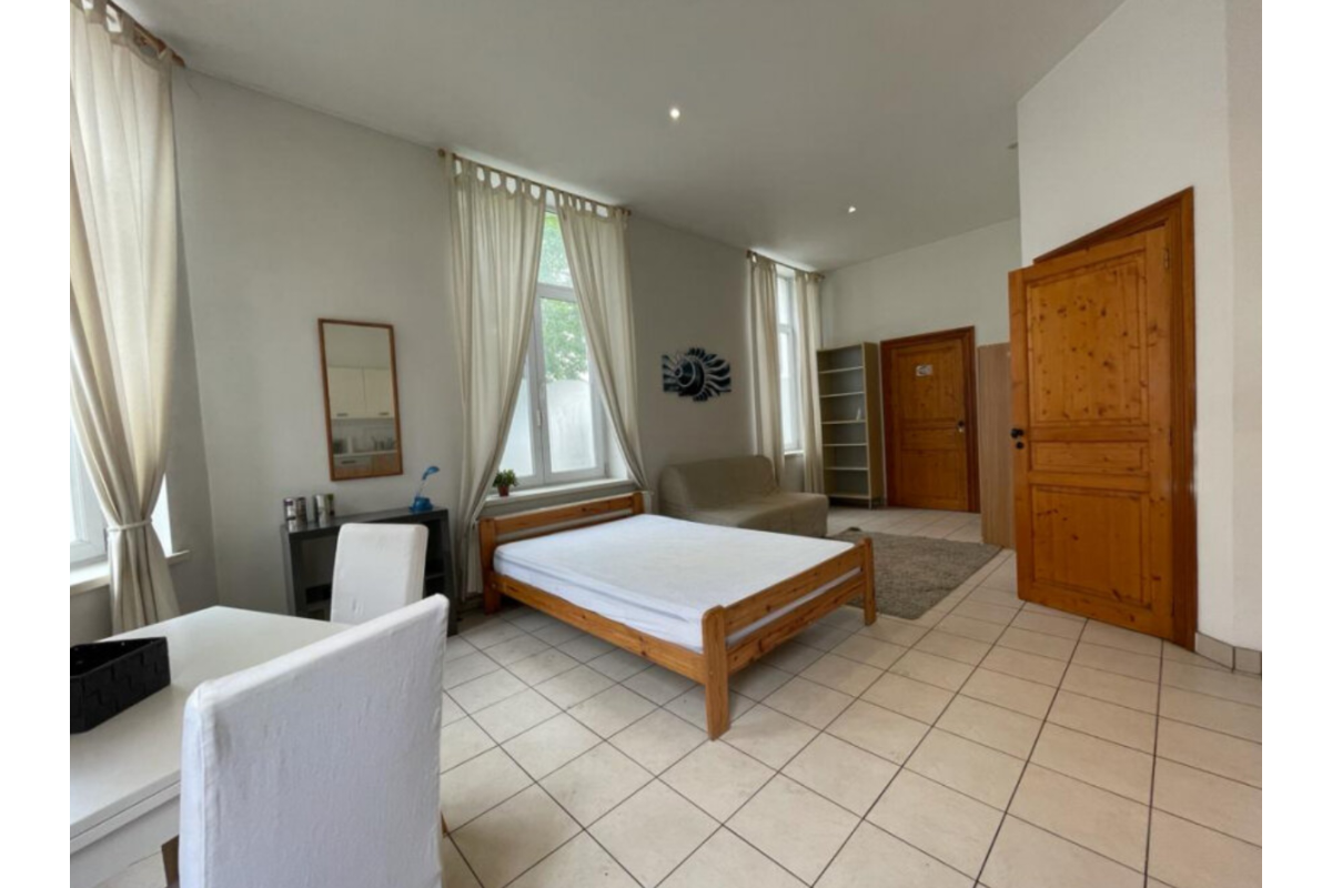 Studio te  huur in Brussel 1000 920.00€ 0 slaapkamers 31.00m² - Zoekertje 658032