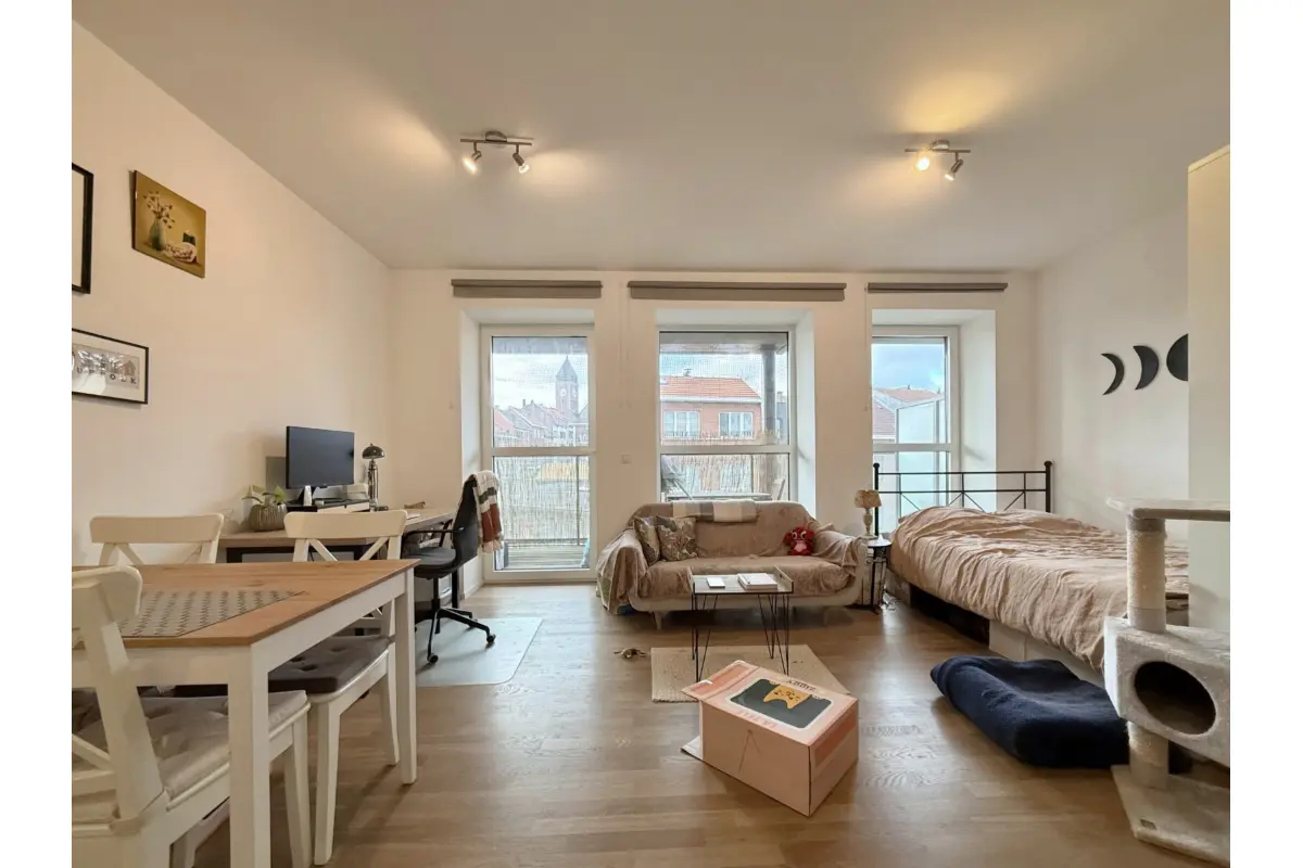 Studio te  huur in Sint-Lambrechts-Woluwe 1200 825.00€ 0 slaapkamers 39.00m² - Zoekertje 657591