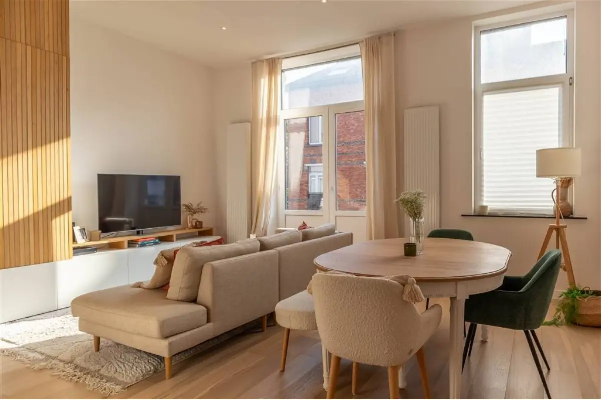 Appartement te  in Ukkel 1180 272000.00€ 1 slaapkamers 61.00m² - Zoekertje 657490