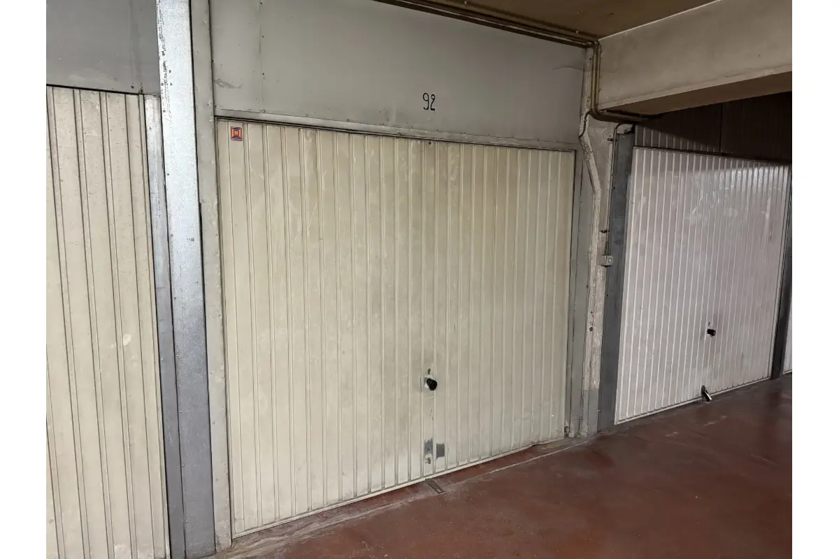 Parking / garage à vendre à Bruxelles 1000 20000.00€  chambres m² - annonce 658409