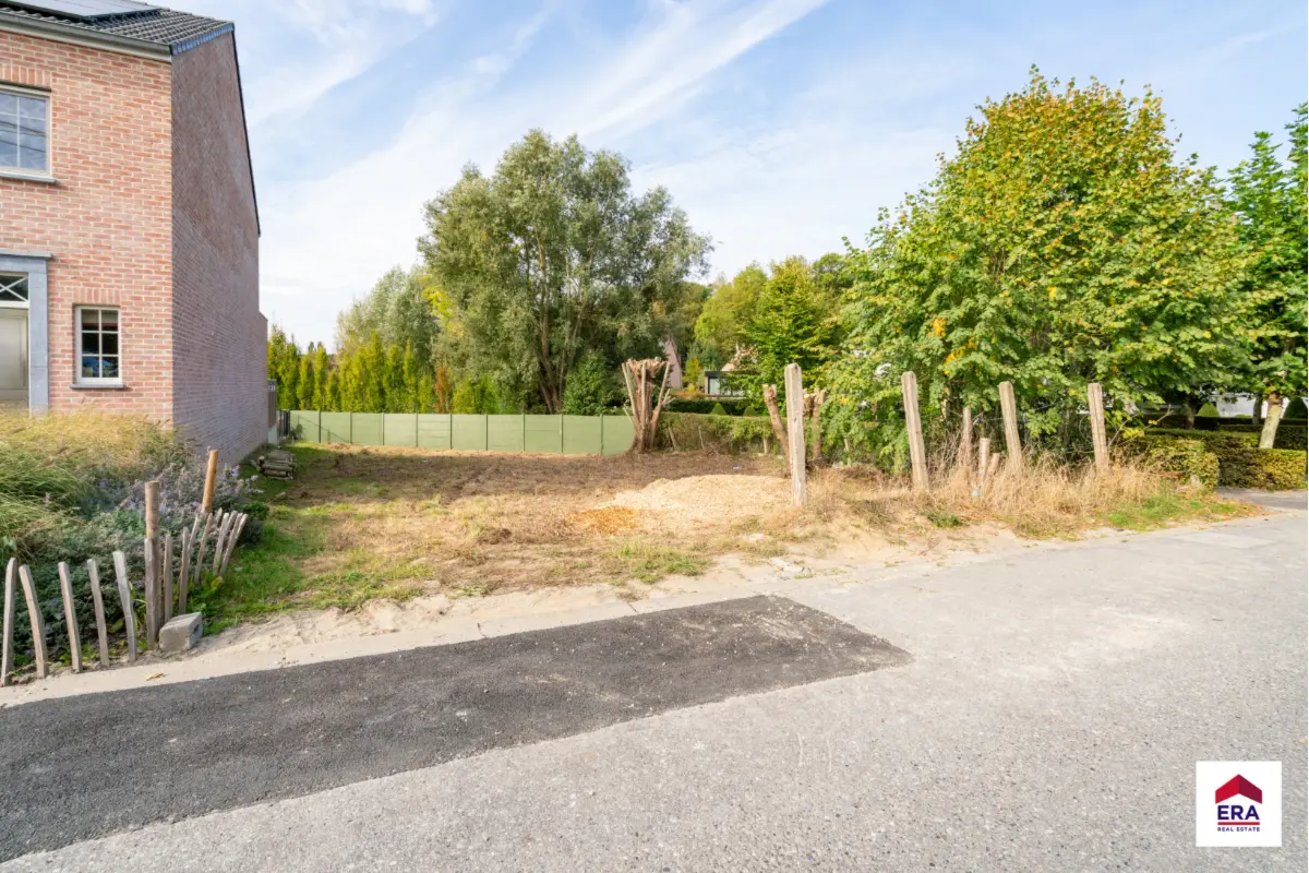 Grond te  koop in Dworp 1653 180000.00€  slaapkamers m² - Zoekertje 657632