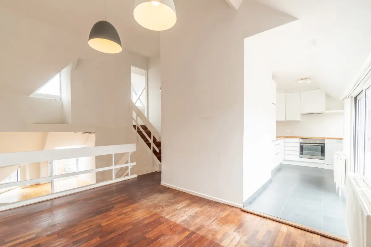 Duplex te  huur in Sint-Lambrechts-Woluwe 1200 1500.00€ 2 slaapkamers 80.00m² - Zoekertje 657794