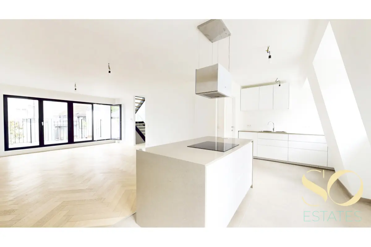 Appartement te  huur in Elsene 1050 1800.00€ 2 slaapkamers 115.00m² - Zoekertje 657858