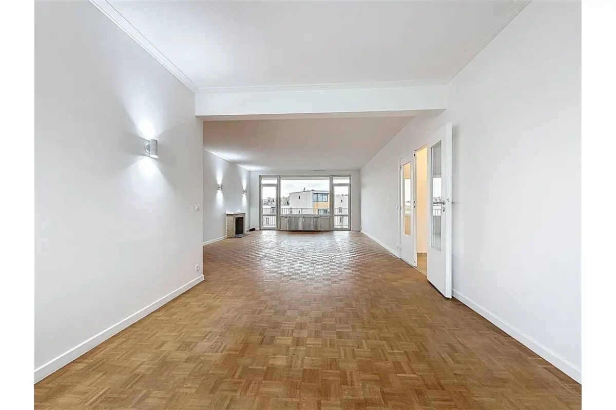 Appartement te  huur in Elsene 1050 1900.00€ 3 slaapkamers 140.00m² - Zoekertje 658370