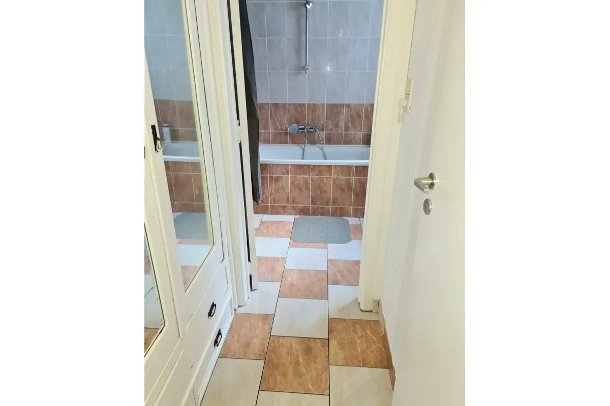 Appartement te  huur in Schaarbeek 1030 490.00€ 3 slaapkamers 90.00m² - Zoekertje 657700