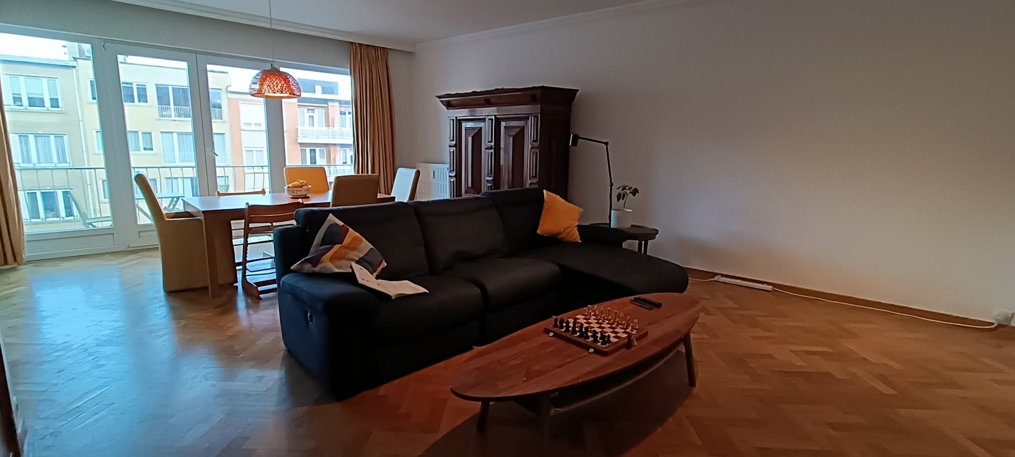 Appartement te  huur in Elsene 1050 3200.00€ 3 slaapkamers 150.00m² - Zoekertje 658595