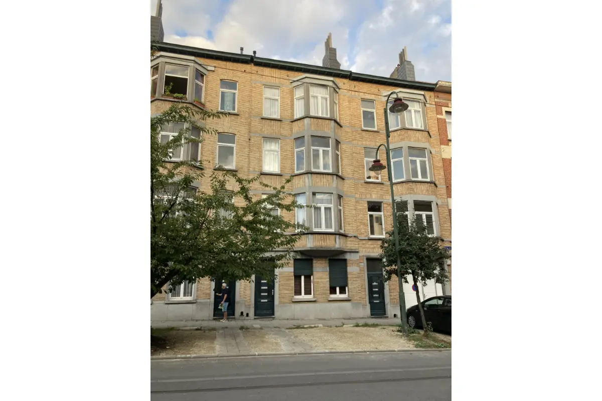 Appartement à vendre à Forest 1190 419000.00€ 2 chambres 135.00m² - annonce 657813