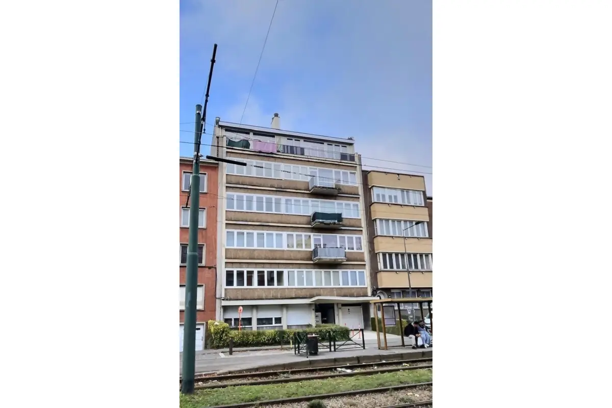 Appartement à louer à Molenbeek-Saint-Jean 1080 1300.00€ 2 chambres 95.00m² - annonce 657583