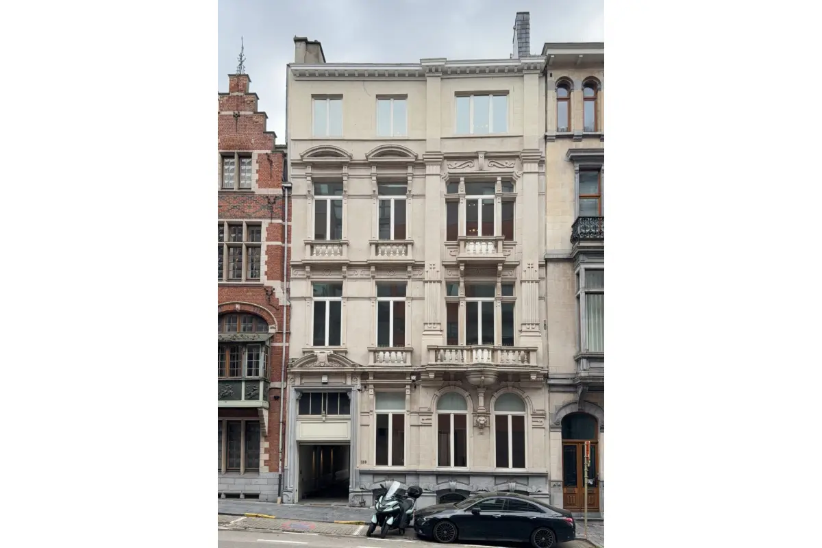 Handelszaak te  koop in Brussel 1000 2190000.00€  slaapkamers 650.00m² - Zoekertje 658076