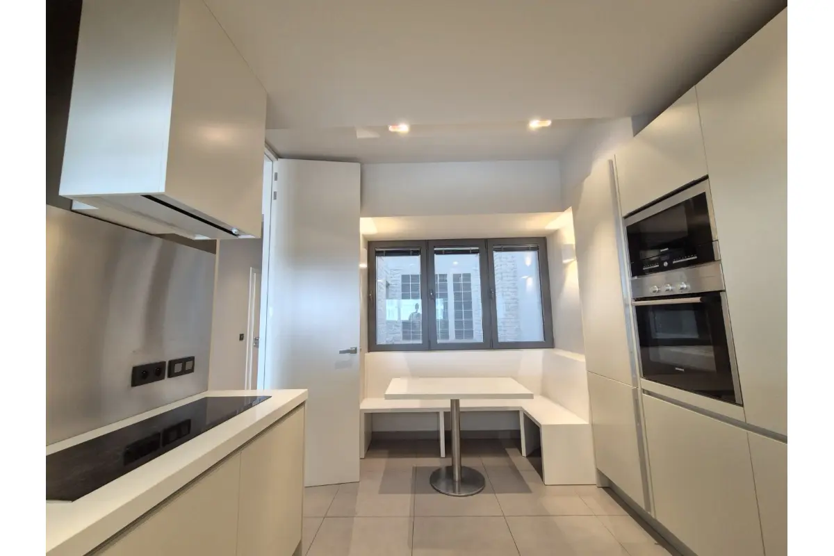 Appartement à louer à Ixelles 1050 2400.00€ 2 chambres 150.00m² - annonce 657462