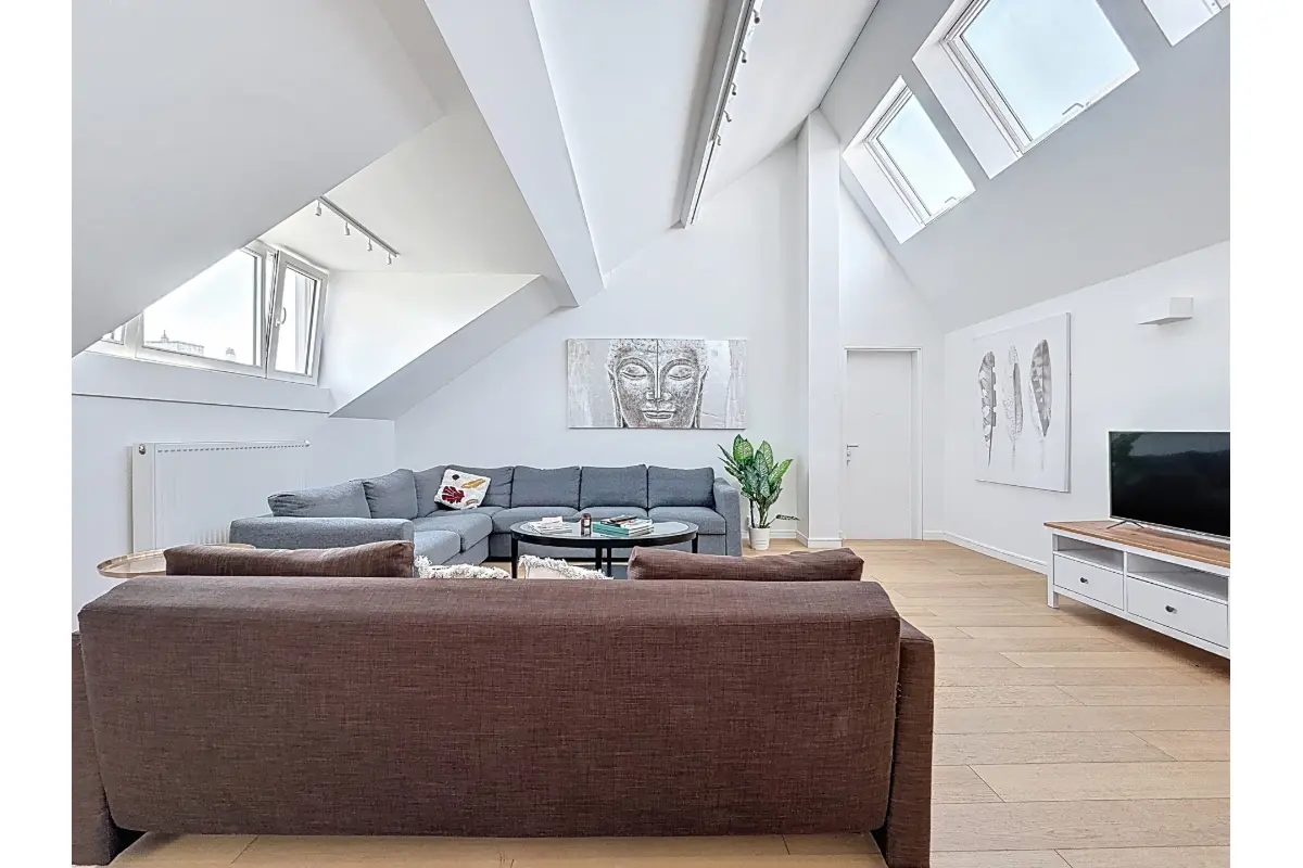 Appartement te  huur in Elsene 1050 2950.00€ 4 slaapkamers 178.00m² - Zoekertje 658053