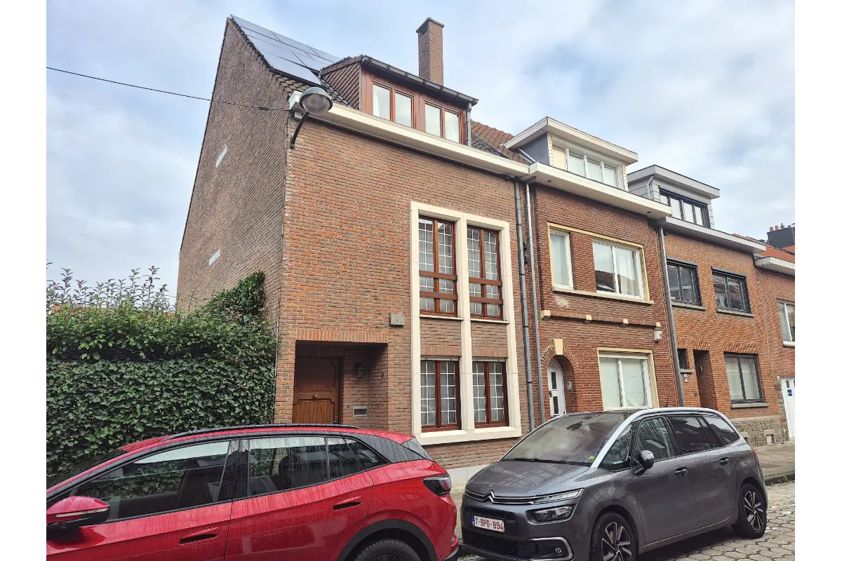 Huis te  huur in Watermaal-Bosvoorde 1170 2300.00€ 4 slaapkamers 182.00m² - Zoekertje 658399