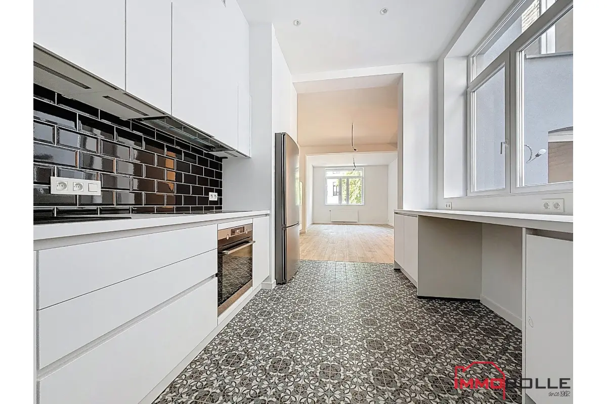 Immeuble de rapport - Immeuble à appartement à vendre à Auderghem 1160 745000.00€ 6 chambres 239.00m² - annonce 658353