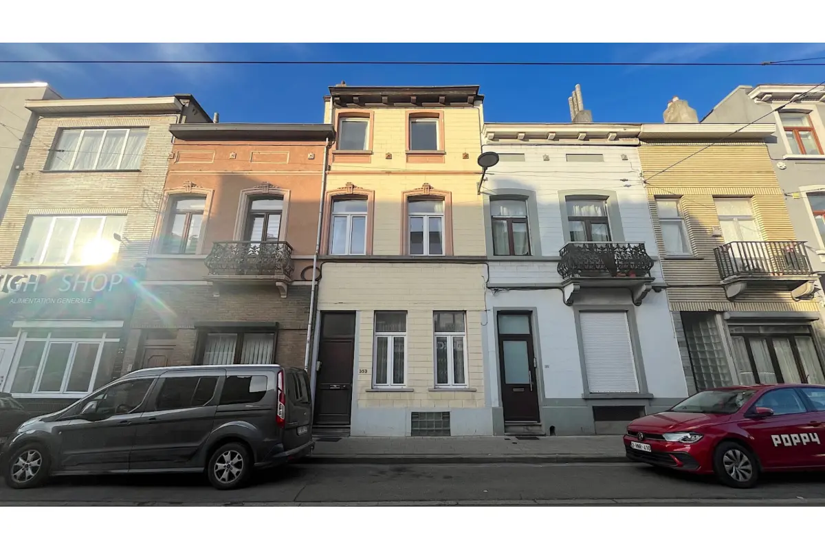 Huis te  koop in Schaarbeek 1030 410000.00€ 5 slaapkamers 186.00m² - Zoekertje 658405