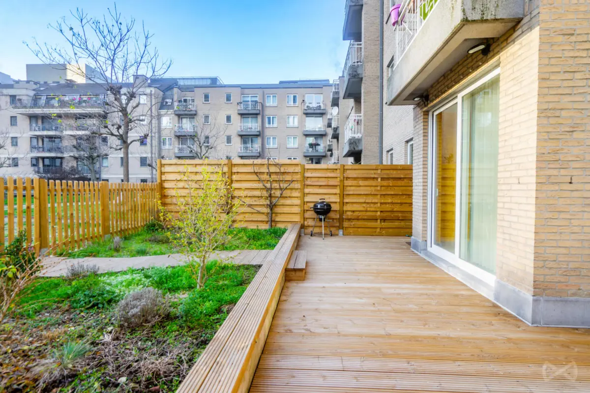 Rez-de-chaussée à  à Saint-Josse-ten-Noode 1210 1050.00€ 1 chambres 75.00m² - annonce 657720