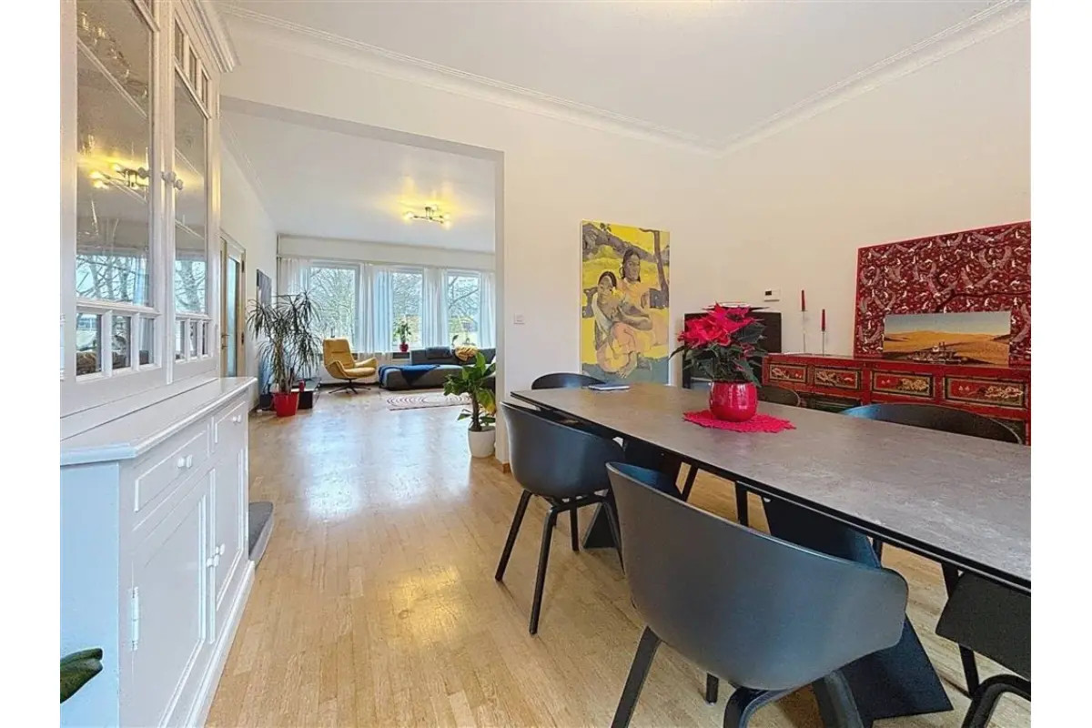 Huis te  huur in Sint-Pieters-Woluwe 1150 2900.00€ 5 slaapkamers 215.00m² - Zoekertje 658411