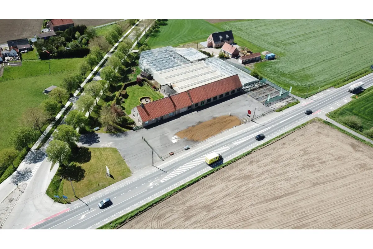 Appartementsgebouw te  koop in Lo-Reninge 8647 695000.00€ 4 slaapkamers 2900.00m² - Zoekertje 658708