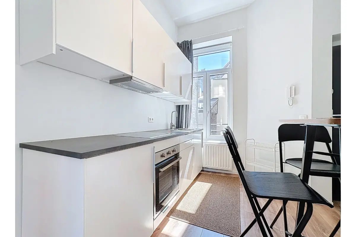 Studio te  huur in Sint-Joost-ten-Node 1210 850.00€ 0 slaapkamers 31.00m² - Zoekertje 659346