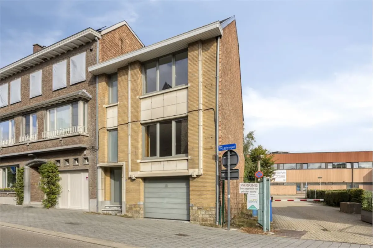 Maison à vendre à Tongres 3700 255000.00€ 2 chambres 224.00m² - annonce 658634